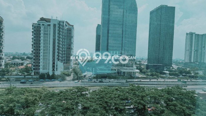 Unit Kantor Dijual di Jakarta Selatan LT 1m2 & LB 143m2 Unit Kantor Dijual di Jakarta Selatan LT 1m2 & LB 143m2