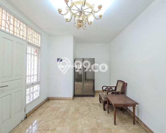 Jual Rumah Luas Elegan Dengan View Cantik di Bintaro, Tangerang Selatan Jual Rumah Luas Elegan Dengan View Cantik di Bintaro, Tangerang Selatan