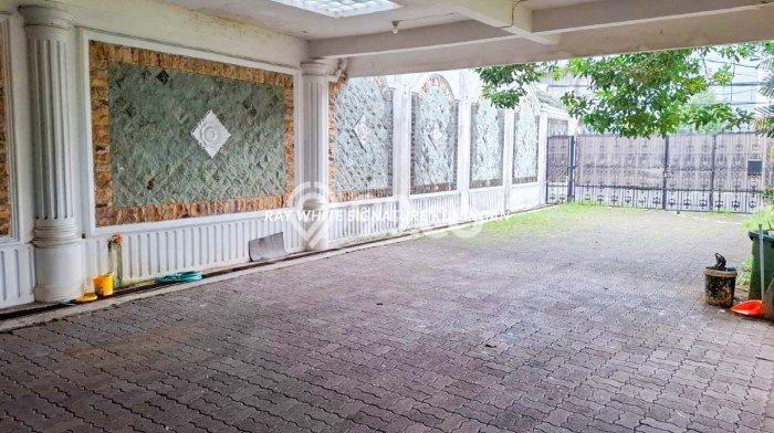 Hunian Eksklusif Siap Huni LT 1450m2 di Jagakarsa, Jakarta Selatan Hunian Eksklusif Siap Huni LT 1450m2 di Jagakarsa, Jakarta Selatan