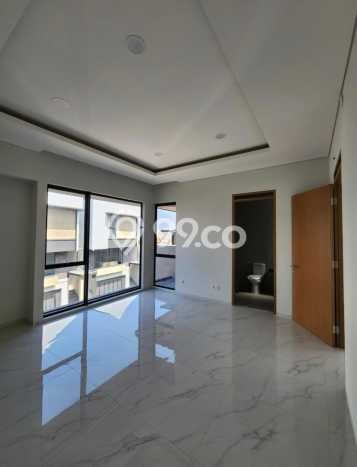 Jual Rumah Luas Megah Dengan View Eksklusif di Setra Duta, Bandung Jual Rumah Luas Megah Dengan View Eksklusif di Setra Duta, Bandung