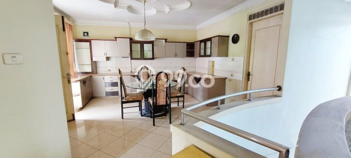 Rumah sewa siap pakai 3 KT di Setra Indah, Bandung Rumah sewa siap pakai 3 KT di Setra Indah, Bandung