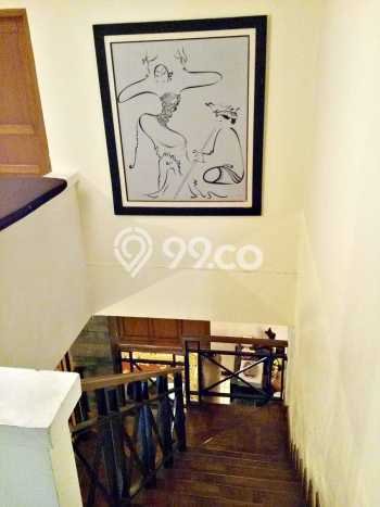 Rumah Mewah LB 650m2 Siap Pakai Desain Elegan di Setiabudi, Bandung Rumah Mewah LB 650m2 Siap Pakai Desain Elegan di Setiabudi, Bandung