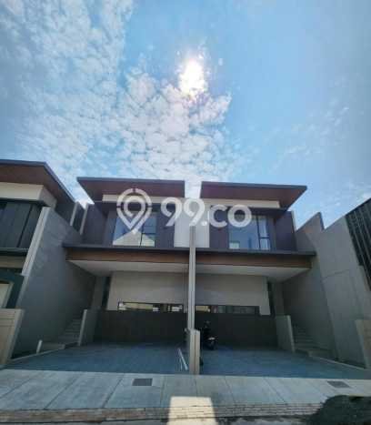 Jual Rumah Luas Megah Dengan View Eksklusif di Setra Duta, Bandung Jual Rumah Luas Megah Dengan View Eksklusif di Setra Duta, Bandung