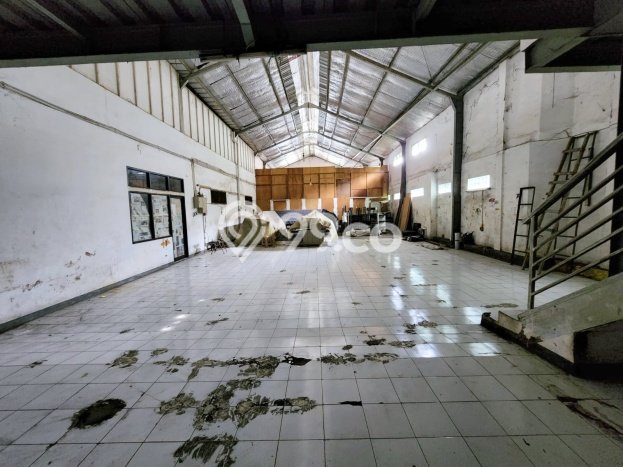 Untuk Dijual! Gudang di Bandung Kota Bandung LT 978m2 / LB 1100m2 Kawasan Strategis Untuk Dijual! Gudang di Bandung Kota Bandung LT 978m2 / LB 1100m2 Kawasan Strategis