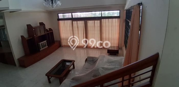 Rumah Mewah LB 300m2 Siap Huni Desain Elegan di Cipaku, Bandung Rumah Mewah LB 300m2 Siap Huni Desain Elegan di Cipaku, Bandung
