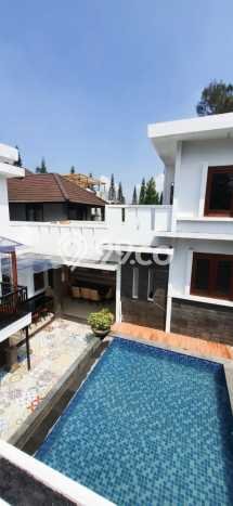 Jual Rumah Mewah Elegan Dengan View Eksklusif di Dago Pakar, Bandung Jual Rumah Mewah Elegan Dengan View Eksklusif di Dago Pakar, Bandung