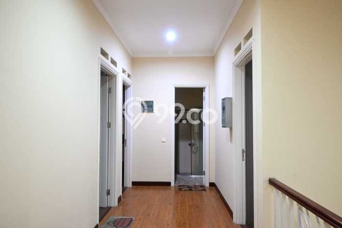 Rumah Sewa Tangerang LT 162m2 LB 200m2 Kawasan Summarecon Serpong Rumah Sewa Tangerang LT 162m2 LB 200m2 Kawasan Summarecon Serpong