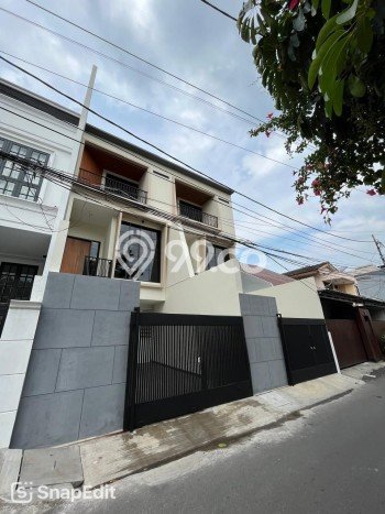 For Sale! Luxury House LT 90m2 Desain Modern di Tomang For Sale! Luxury House LT 90m2 Desain Modern di Tomang