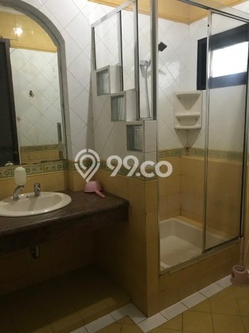 Rumah Mewah Siap Huni LT 600m2 di BSD, Tangerang Selatan Rumah Mewah Siap Huni LT 600m2 di BSD, Tangerang Selatan