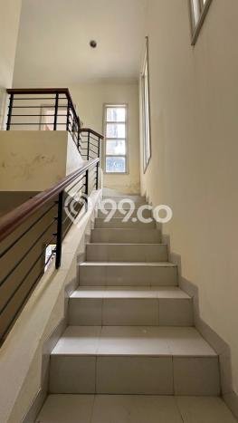Jual Rumah Luas Elegan Dengan View Cantik di Gading Serpong, Tangerang Jual Rumah Luas Elegan Dengan View Cantik di Gading Serpong, Tangerang