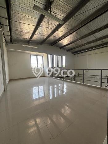 Gudang Disewa di BSD, Tangerang Selatan, LT 180m2 / LB 180m2 Gudang Disewa di BSD, Tangerang Selatan, LT 180m2 / LB 180m2