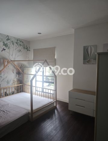 Jual Rumah Luas Elegan Dengan View Eksklusif di Green Lake City, Jakarta Barat Jual Rumah Luas Elegan Dengan View Eksklusif di Green Lake City, Jakarta Barat