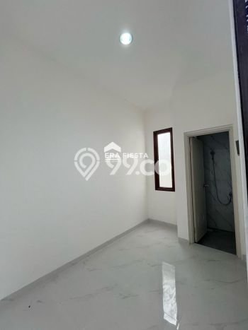 Jual Rumah Luas Megah Dengan View Cantik di Tomang, Jakarta Barat Jual Rumah Luas Megah Dengan View Cantik di Tomang, Jakarta Barat