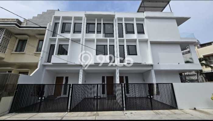 Ready to Use! Luxury House LT 60m2 Desain Modern di Muara Karang Ready to Use! Luxury House LT 60m2 Desain Modern di Muara Karang