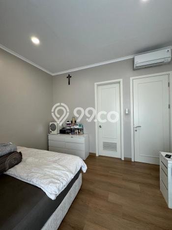 Dijual Hunian Rumah Nyaman 4 Kamar di Suvarna Sutera, Tangerang Dijual Hunian Rumah Nyaman 4 Kamar di Suvarna Sutera, Tangerang