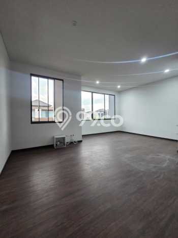 Hot Offer Hunian Mewah Ideal dan Luas di BSD, Tangerang Selatan Hot Offer Hunian Mewah Ideal dan Luas di BSD, Tangerang Selatan