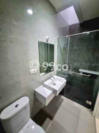 Rumah Asri di Alam Sutera, Tangerang, LT 126m² LB 231m² Rumah Asri di Alam Sutera, Tangerang, LT 126m² LB 231m²