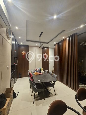 Dijual Rumah Mewah Elegan Dengan View Eksklusif di Gading Serpong, Tangerang Dijual Rumah Mewah Elegan Dengan View Eksklusif di Gading Serpong, Tangerang