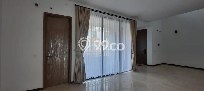 HUNIAN BERKELAS! Rumah Exclusive BSD City, Tangerang, LT 153m² Luas Bangunan 262m² HUNIAN BERKELAS! Rumah Exclusive BSD City, Tangerang, LT 153m² Luas Bangunan 262m²