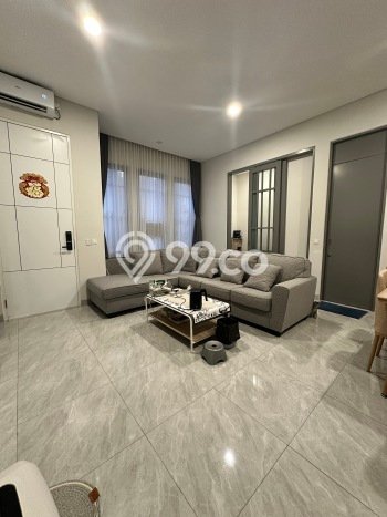 Rumah di BSD Green Wich, LT 84m², LB 165m² Rumah di BSD Green Wich, LT 84m², LB 165m²