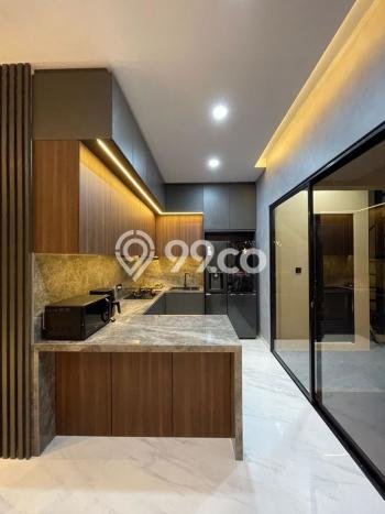 Rumah Mewah LB 158m2 Siap Huni Desain Elegan di Gading Serpong, Tangerang Rumah Mewah LB 158m2 Siap Huni Desain Elegan di Gading Serpong, Tangerang
