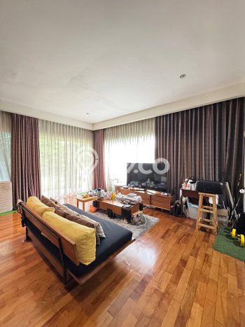 Ready to Use! Premium House LT 774m2 Desain Modern di BSD Green Wich Ready to Use! Premium House LT 774m2 Desain Modern di BSD Green Wich