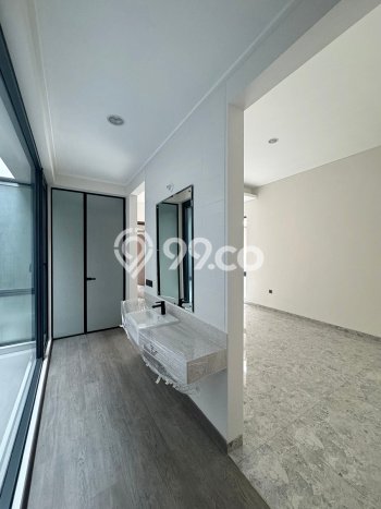 Rumah Elit Modern Siap Huni di Alam Sutera Tangerang Rumah Elit Modern Siap Huni di Alam Sutera Tangerang