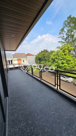 Rumah Elit LB 500m2 Siap Huni Desain Elegan di Alam Sutera, Tangerang Rumah Elit LB 500m2 Siap Huni Desain Elegan di Alam Sutera, Tangerang