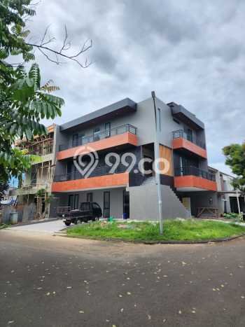 Rumah Elit LB 500m2 Siap Huni Desain Elegan di Alam Sutera, Tangerang Rumah Elit LB 500m2 Siap Huni Desain Elegan di Alam Sutera, Tangerang