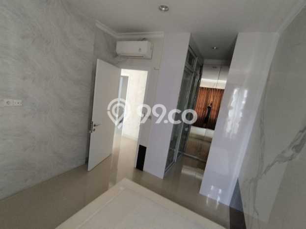Jual Rumah Mewah Elegan Dengan View Eksklusif di Gading Serpong, Tangerang Jual Rumah Mewah Elegan Dengan View Eksklusif di Gading Serpong, Tangerang