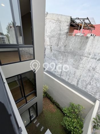 Jual Rumah Mewah Elegan Dengan View Eksklusif di BSD, Tangerang Jual Rumah Mewah Elegan Dengan View Eksklusif di BSD, Tangerang