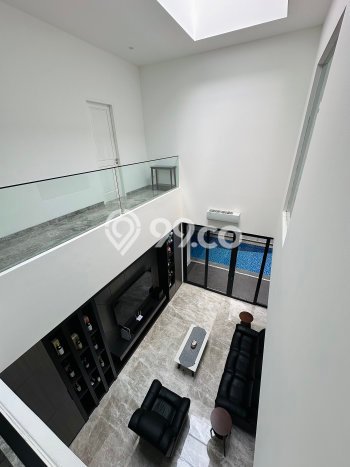 Ready to Use! Premium House LT 392m2 Desain Modern di Alam Sutera Ready to Use! Premium House LT 392m2 Desain Modern di Alam Sutera