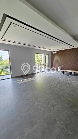 Rumah Elit LB 500m2 Siap Huni Desain Elegan di Alam Sutera, Tangerang Rumah Elit LB 500m2 Siap Huni Desain Elegan di Alam Sutera, Tangerang