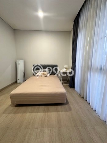 Rumah di BSD Green Wich, LT 84m², LB 165m² Rumah di BSD Green Wich, LT 84m², LB 165m²