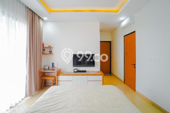Rumah Elit Modern Tanpa Renovasi di Gading Serpong Tangerang Rumah Elit Modern Tanpa Renovasi di Gading Serpong Tangerang
