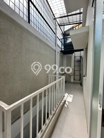 Rumah Mewah LB 150m2 Siap Pakai Desain Elegan di gading serpong scientia garden, Tangerang Rumah Mewah LB 150m2 Siap Pakai Desain Elegan di gading serpong scientia garden, Tangerang