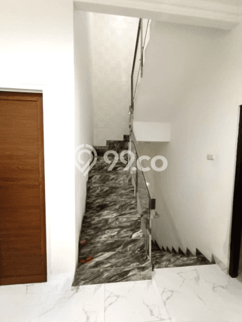 Rumah Elit Modern Tanpa Renovasi di Jakarta Garden City Jakarta Timur Rumah Elit Modern Tanpa Renovasi di Jakarta Garden City Jakarta Timur