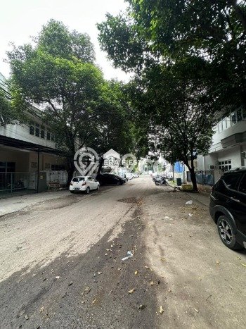 Untuk Dijual! Gudang di Alam Sutera Tangerang LT 640m2 / LB 725m2 Kawasan Strategis Untuk Dijual! Gudang di Alam Sutera Tangerang LT 640m2 / LB 725m2 Kawasan Strategis