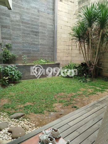 For Sale Rumah Mewah Exclusive di Sukasari, Bandung For Sale Rumah Mewah Exclusive di Sukasari, Bandung