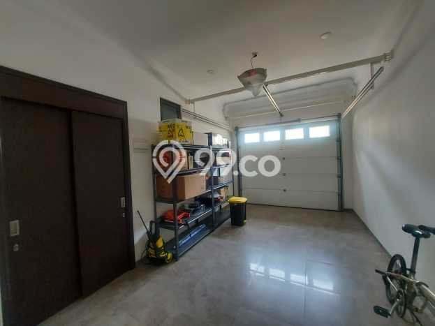 For Sale! Premium House LT 200m2 Desain Modern di BSD For Sale! Premium House LT 200m2 Desain Modern di BSD