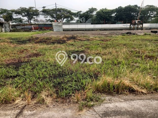 Tanah Disewa Strategis di Jakarta Barat Luas 8300m2 Tanah Disewa Strategis di Jakarta Barat Luas 8300m2