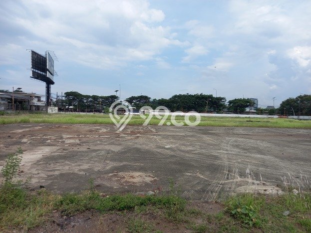 Tanah Disewa Strategis di Jakarta Barat Luas 8300m2 Tanah Disewa Strategis di Jakarta Barat Luas 8300m2