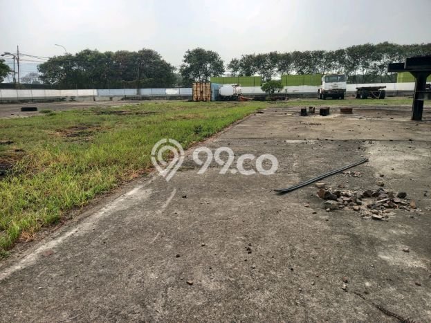 Tanah Disewa Strategis di Jakarta Barat Luas 8300m2 Tanah Disewa Strategis di Jakarta Barat Luas 8300m2