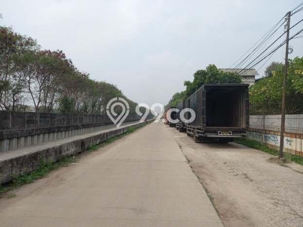 Tanah Disewa Strategis di Jakarta Barat Luas 8300m2 Tanah Disewa Strategis di Jakarta Barat Luas 8300m2