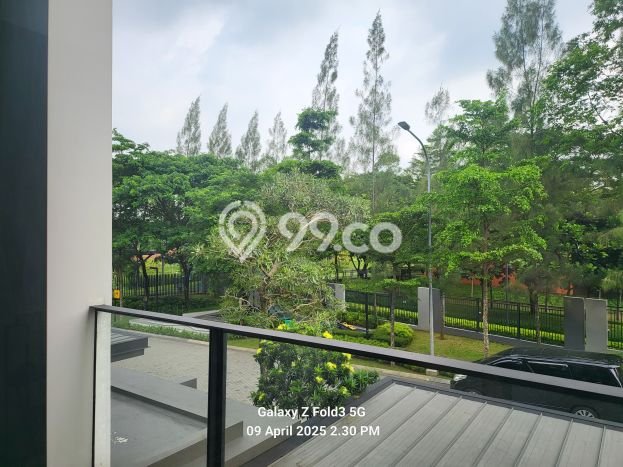 Rumah Elit Modern Tanpa Renovasi di BSD Tangerang Rumah Elit Modern Tanpa Renovasi di BSD Tangerang
