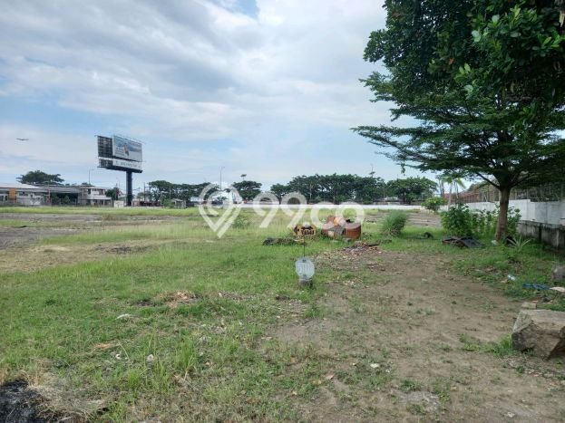 Tanah Disewa Strategis di Jakarta Barat Luas 8300m2 Tanah Disewa Strategis di Jakarta Barat Luas 8300m2