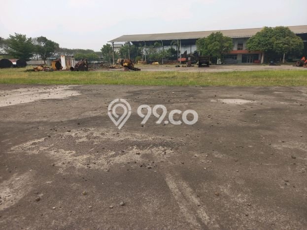 Tanah Disewa Strategis di Jakarta Barat Luas 8300m2 Tanah Disewa Strategis di Jakarta Barat Luas 8300m2
