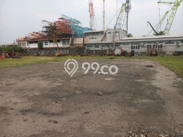 Tanah Disewa Strategis di Jakarta Barat Luas 8300m2 Tanah Disewa Strategis di Jakarta Barat Luas 8300m2