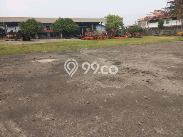 Tanah Disewa Strategis di Jakarta Barat Luas 8300m2 Tanah Disewa Strategis di Jakarta Barat Luas 8300m2