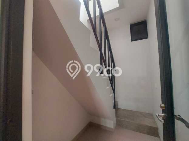 For Sale! Premium House LT 200m2 Desain Modern di BSD For Sale! Premium House LT 200m2 Desain Modern di BSD